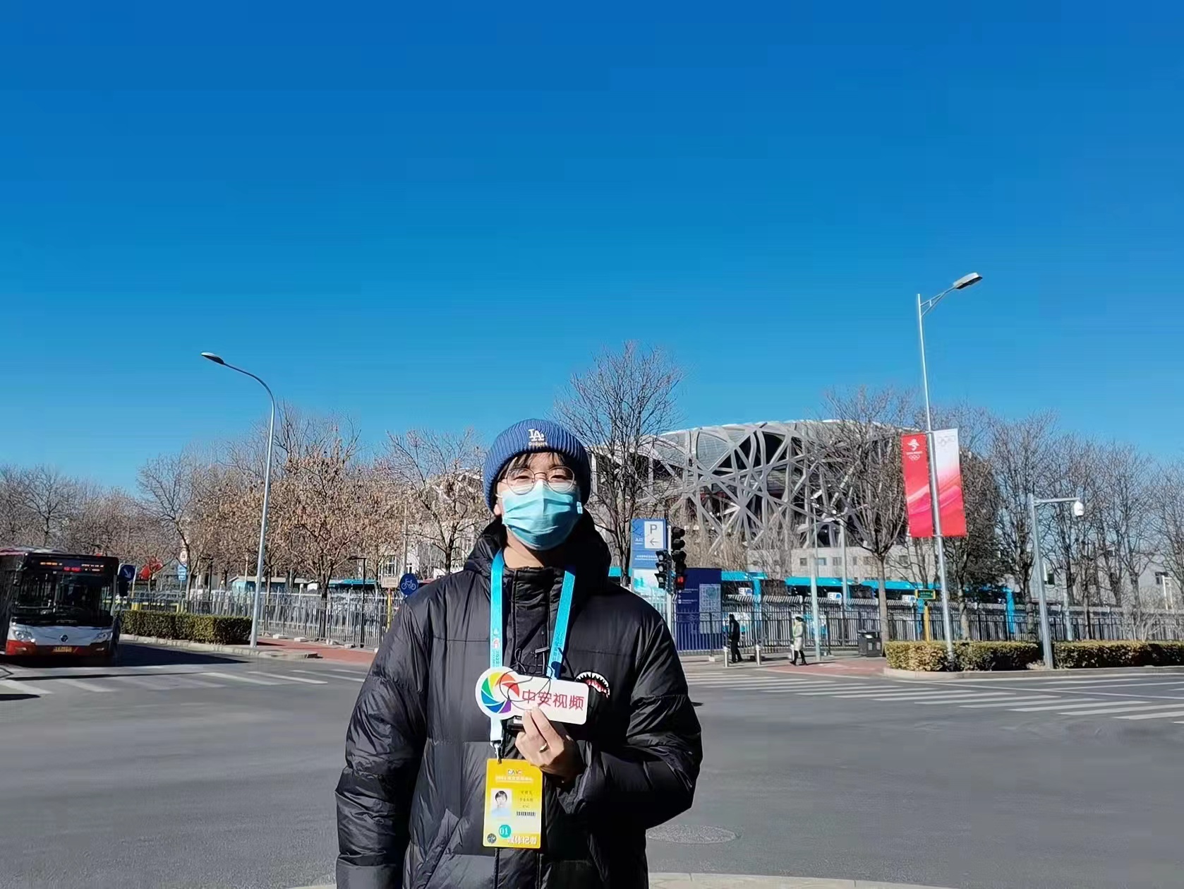 記者史睿雯在鳥巢采訪出鏡.jpg 記者史睿雯在鳥巢采訪出鏡.jpg