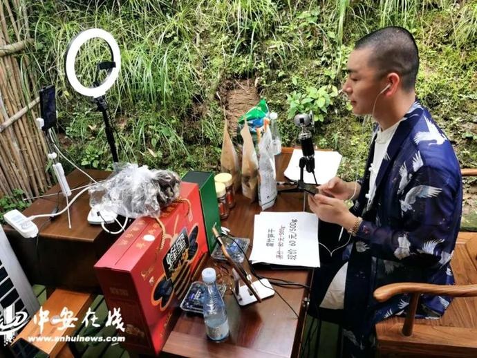 “帶貨”帶到斷貨！七位駐村第一書(shū)記組團(tuán)夸家底（附中獎(jiǎng)名單）